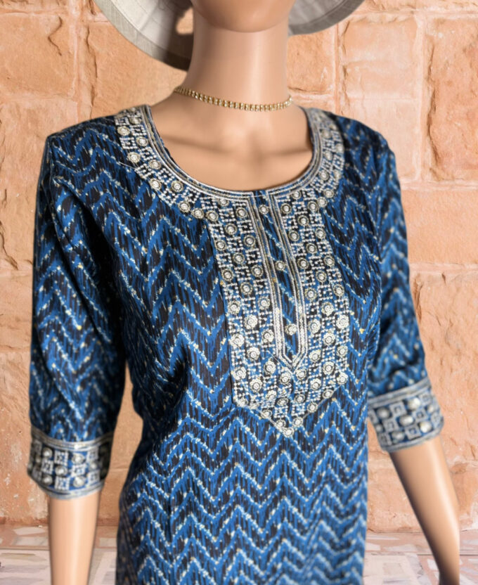 Royal Blue Chevron Embroidered Kurti - Image 4
