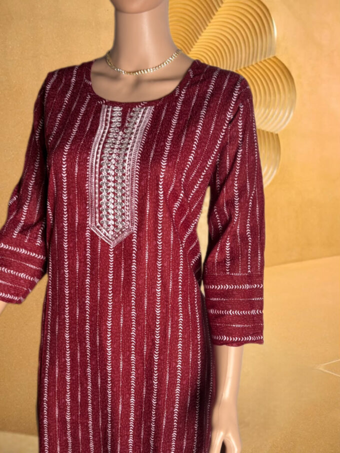 Maroon Leaf Pattern Embellished Kurti - Image 3