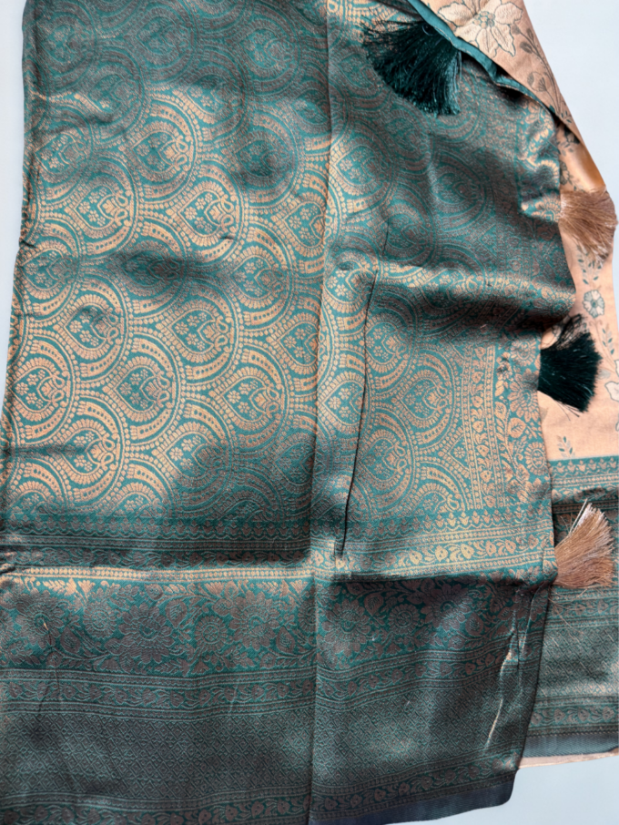 Golden Floral Kanchipuram Silk Saree with Green Border - Image 5