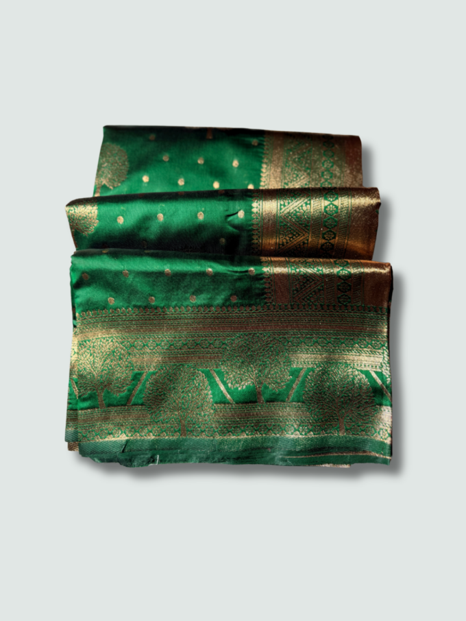 Emerald Green Banarasi Silk Saree with Golden Motifs - Image 3