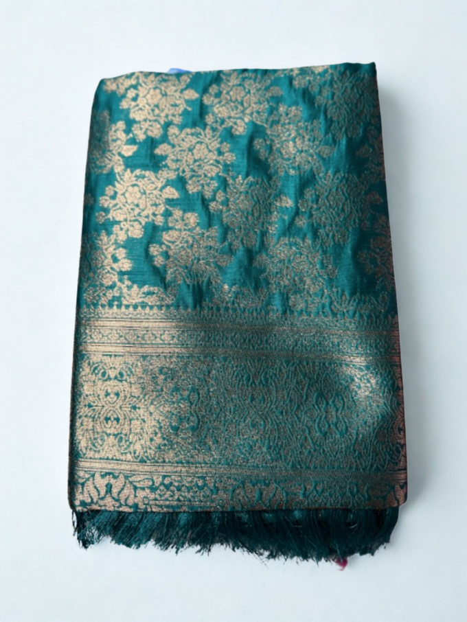 Emerald Royalty Banarasi Silk Saree - Image 3