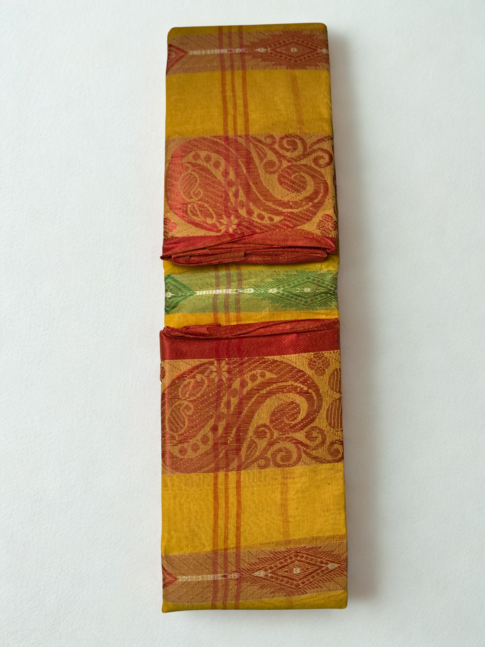 Mustard Yellow Traditional Handloom Saree - Image 2