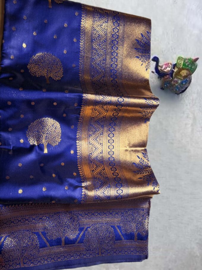 Emerald Blue Banarasi Silk Saree with Golden Motifs - Image 7