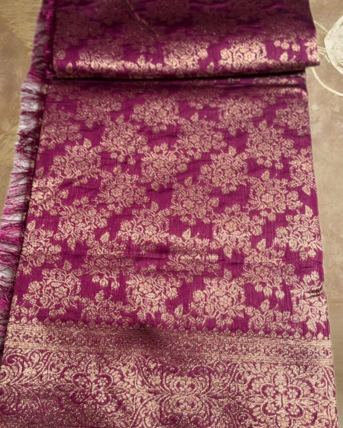 Emerald Royalty Banarasi Silk Saree - Image 4