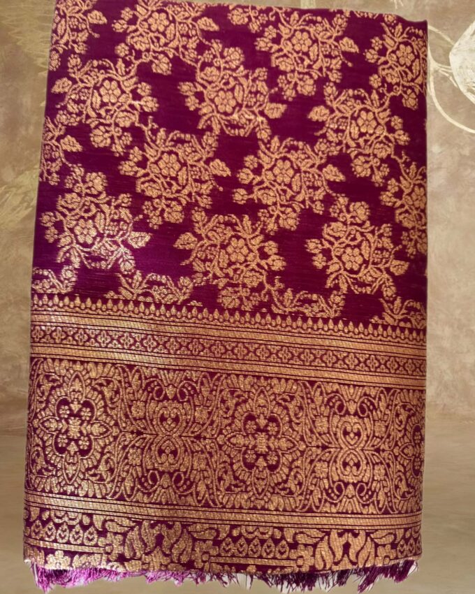 Emerald Royalty Banarasi Silk Saree - Image 5