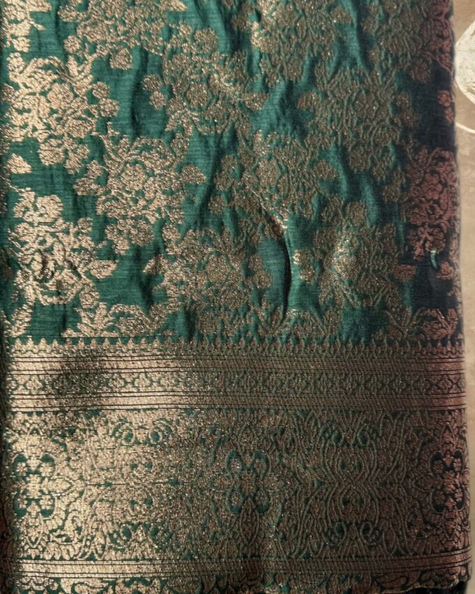 Emerald Royalty Banarasi Silk Saree - Image 2