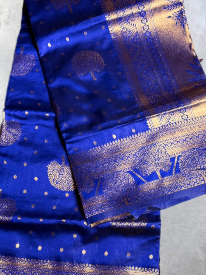 Emerald Blue Banarasi Silk Saree with Golden Motifs