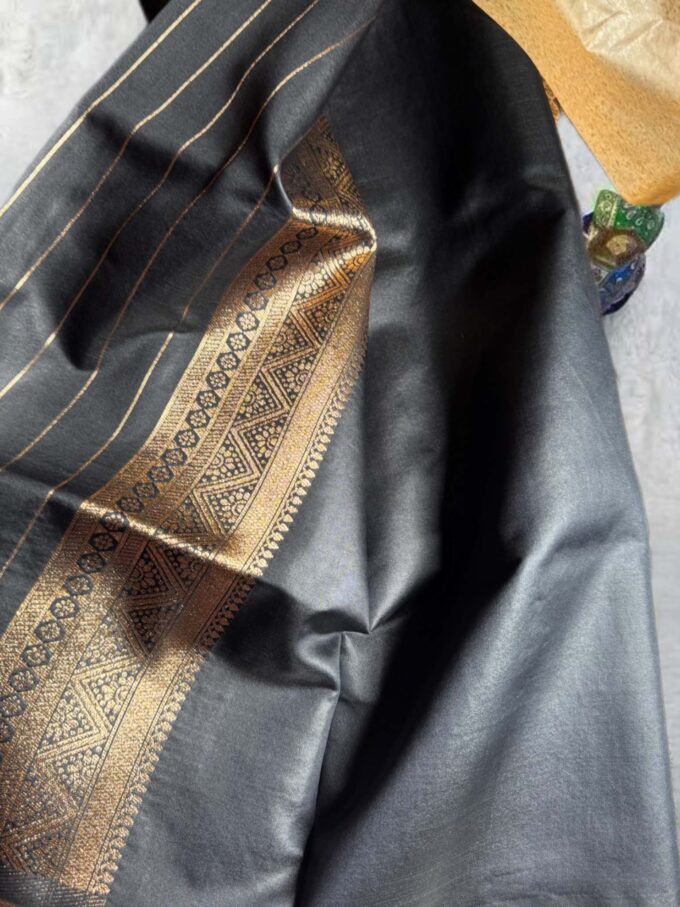 Black Banarasi Silk Saree with Golden Motifs - Image 3